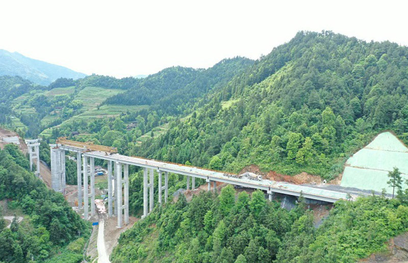 贵州沿印松高速公路第八合同项目